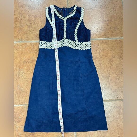 Lilly Pulitzer Leigh Stretch-Shift Dress Navy/Gold Size 00 - Picture 10 of 11